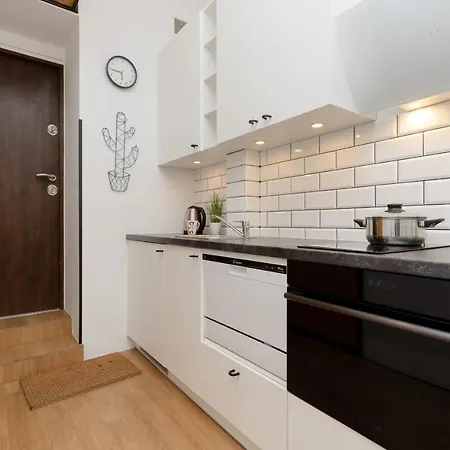 Apartman Sweet Studio Wola For 2 Guests With Loft Bed By Renters *