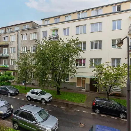 Apartmán Sweet Studio Wola For 2 Guests With Loft Bed By Renters *